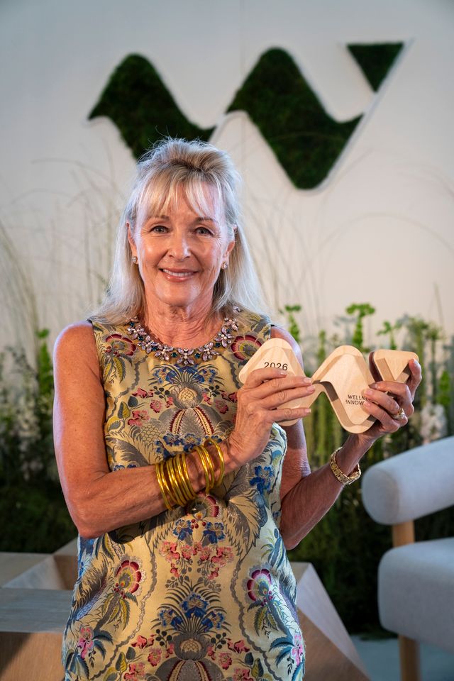 Susie Ellis with the Wellies award